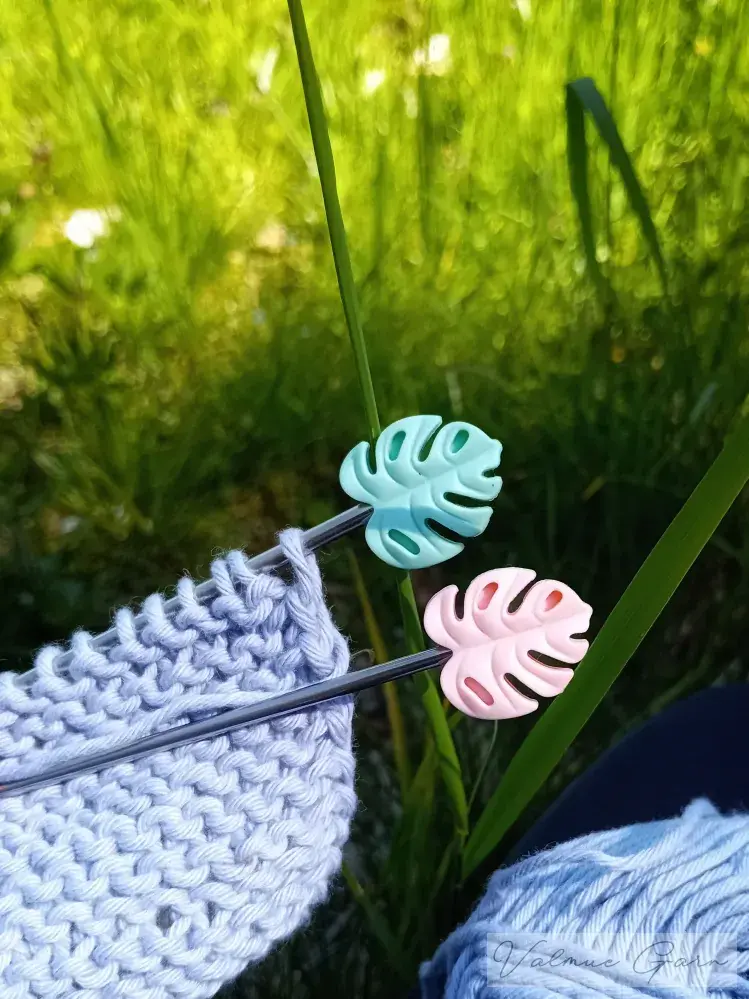 Koncovky na jehlice - monstera zelená 
