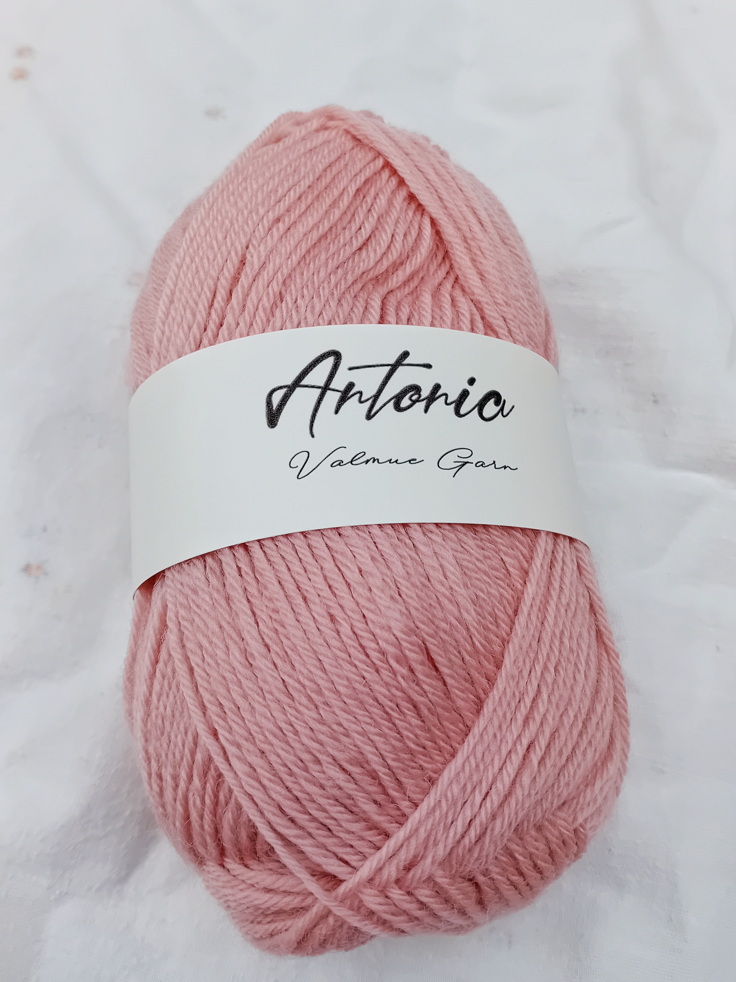 Antonia - Powder